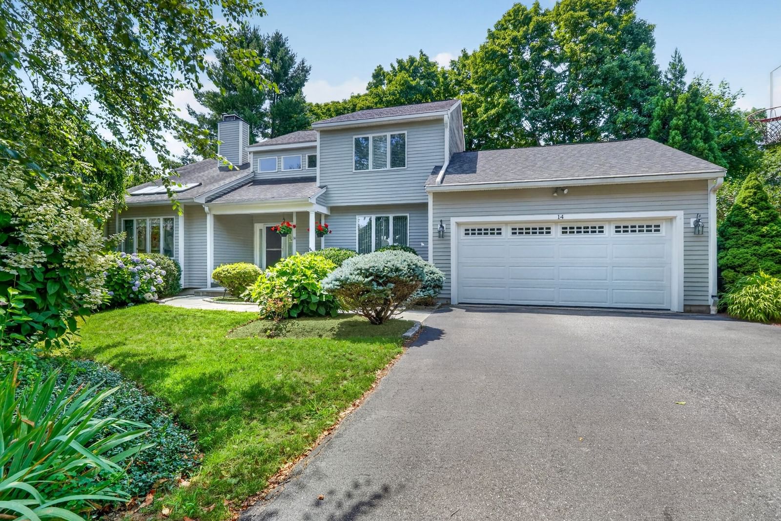 Property at 14 Mulberry Ln, Canton, MA 02021