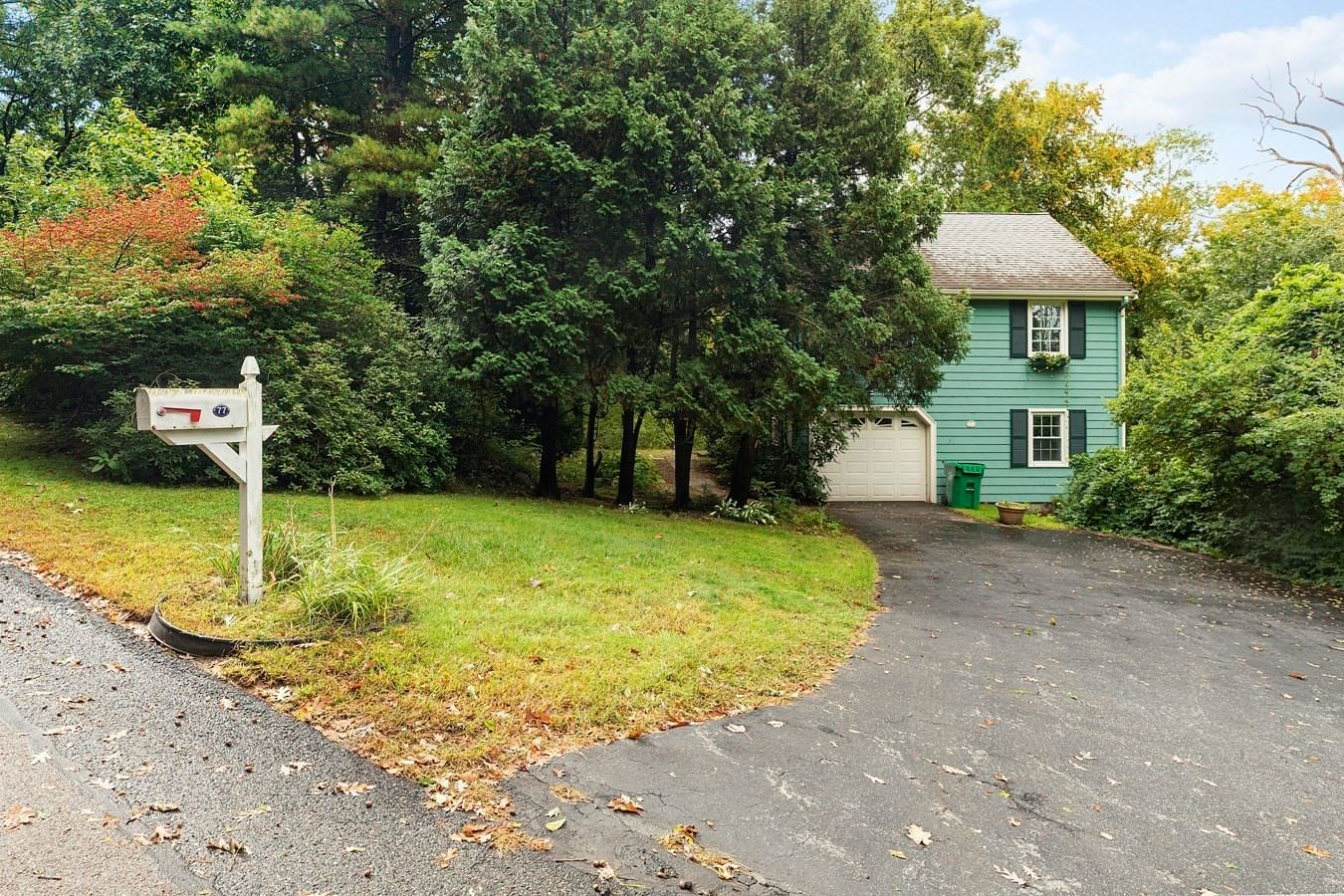 77 Warren Rd Ashland — Photo 2 of 42
