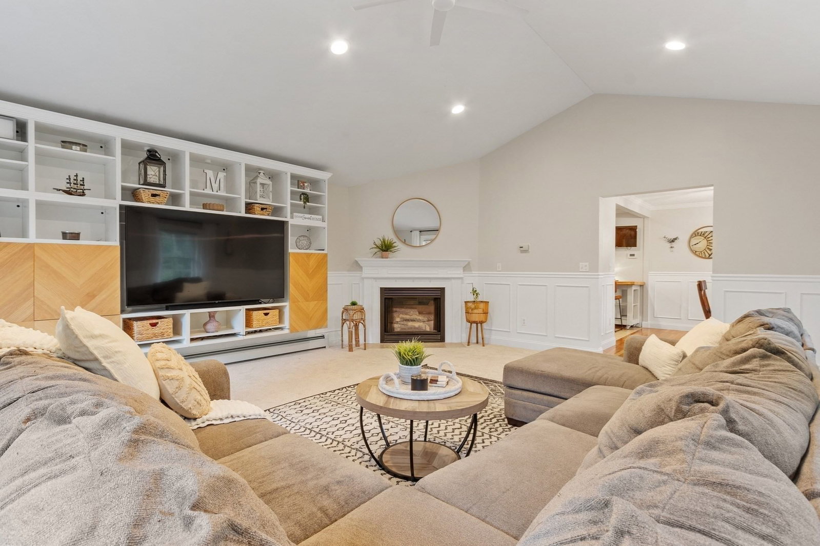 682 Ashburnham Hill Rd Fitchburg — Photo 12 of 39