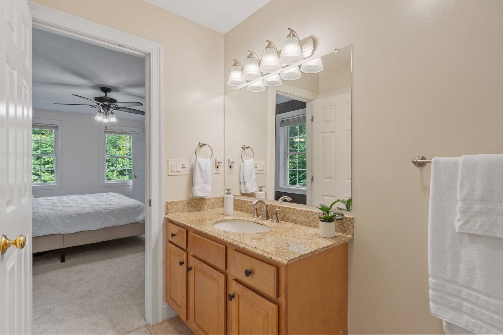 682 Ashburnham Hill Rd Fitchburg — Photo 23 of 39