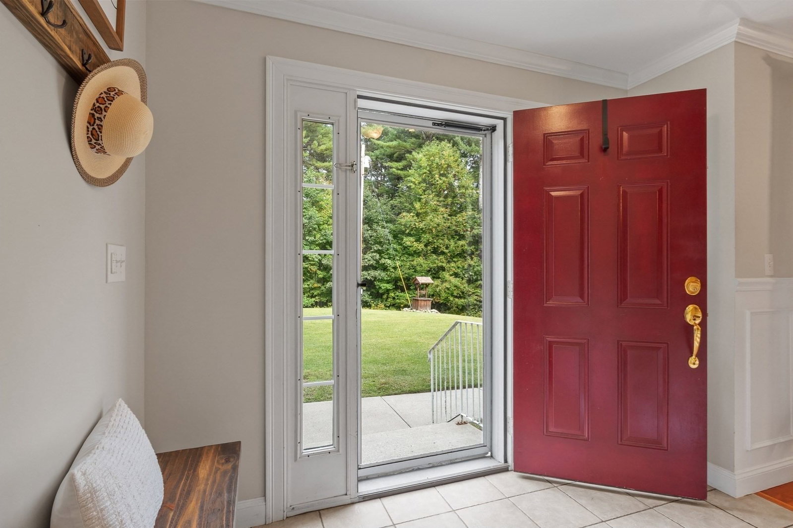 682 Ashburnham Hill Rd Fitchburg — Photo 3 of 39