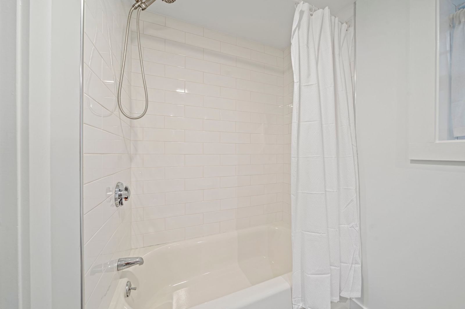 47 Elm Ct Cohasset — Photo 20 of 40