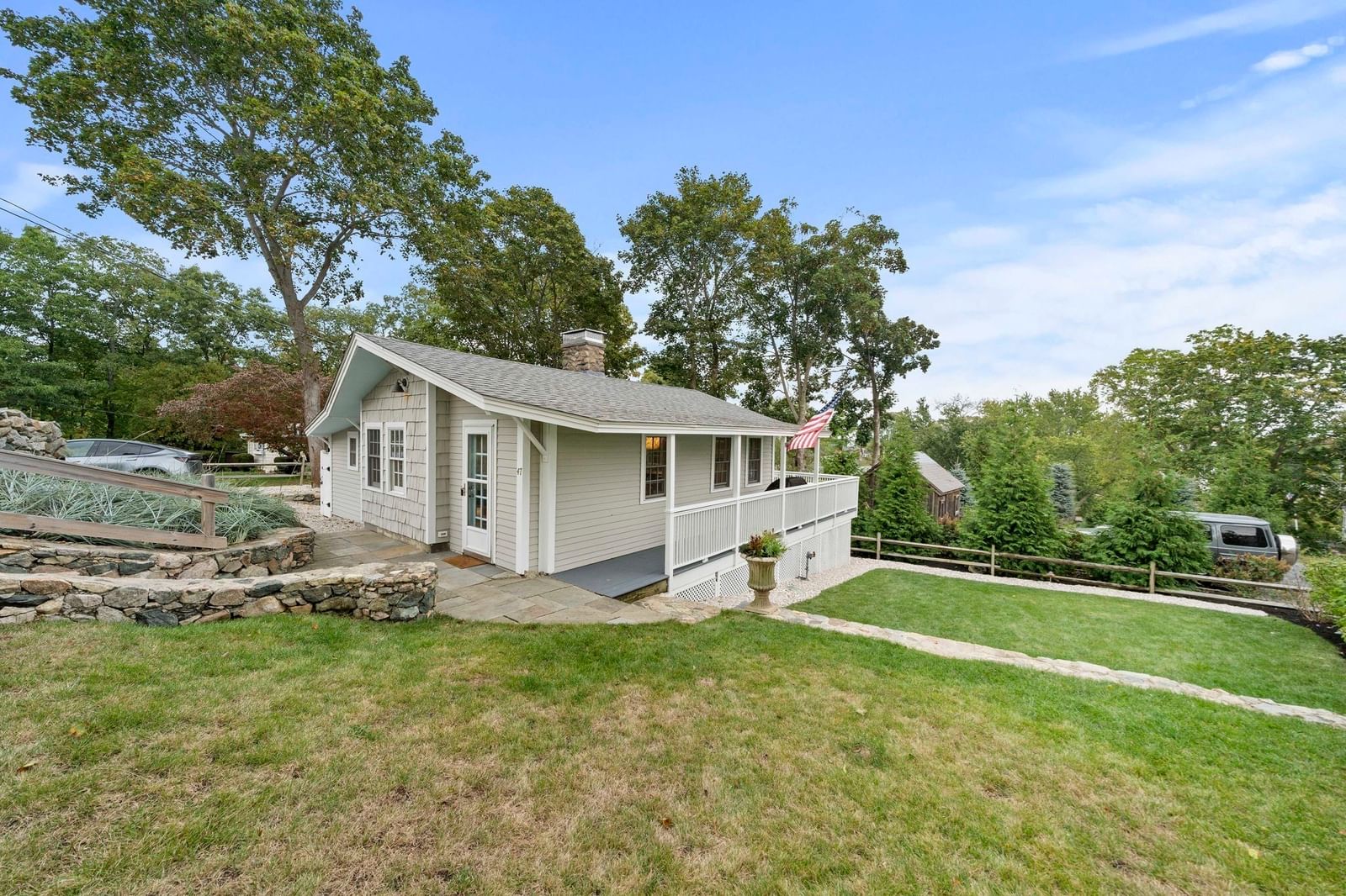 47 Elm Ct Cohasset — Photo 31 of 40