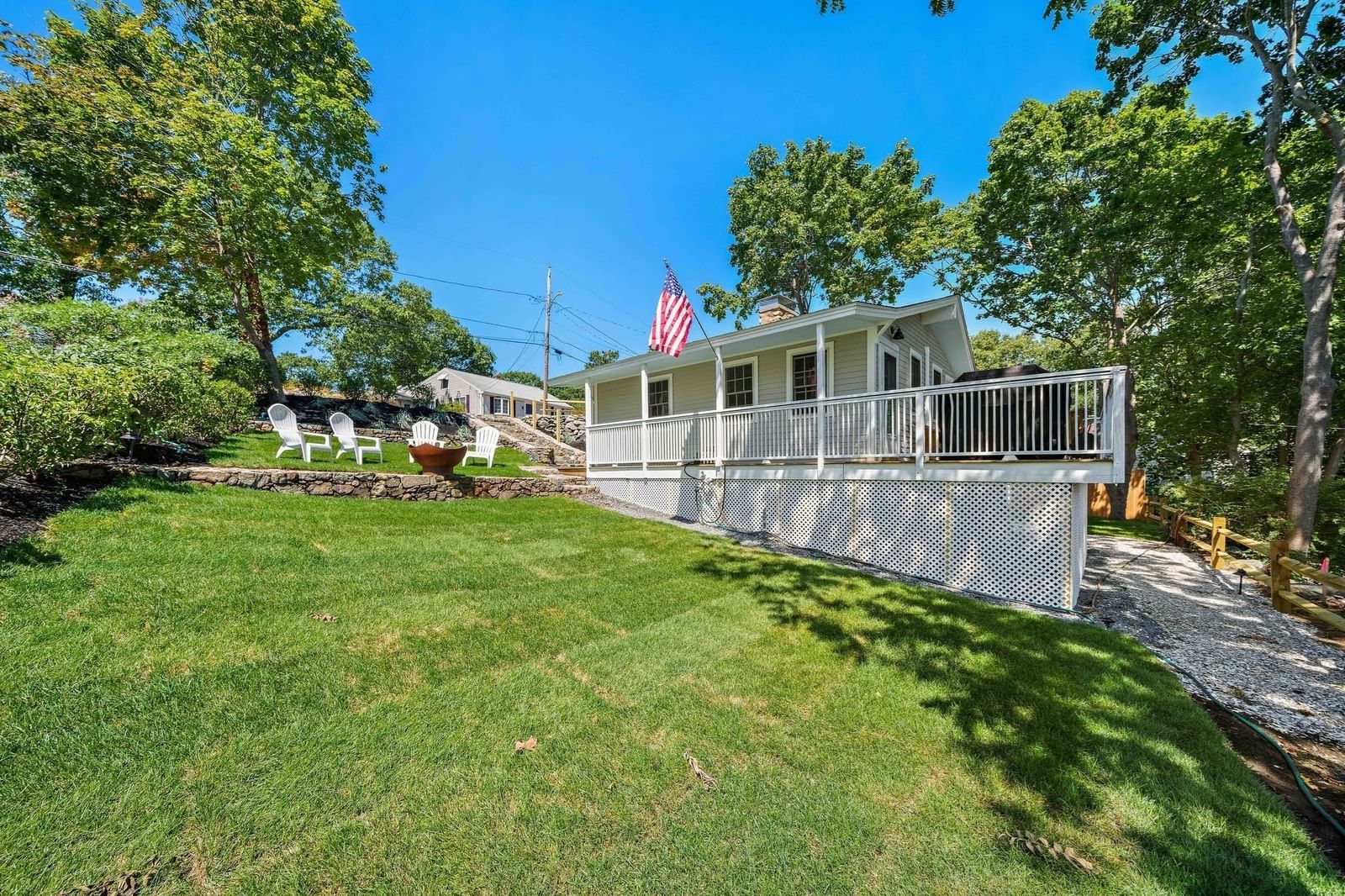 47 Elm Ct Cohasset — Photo 5 of 40