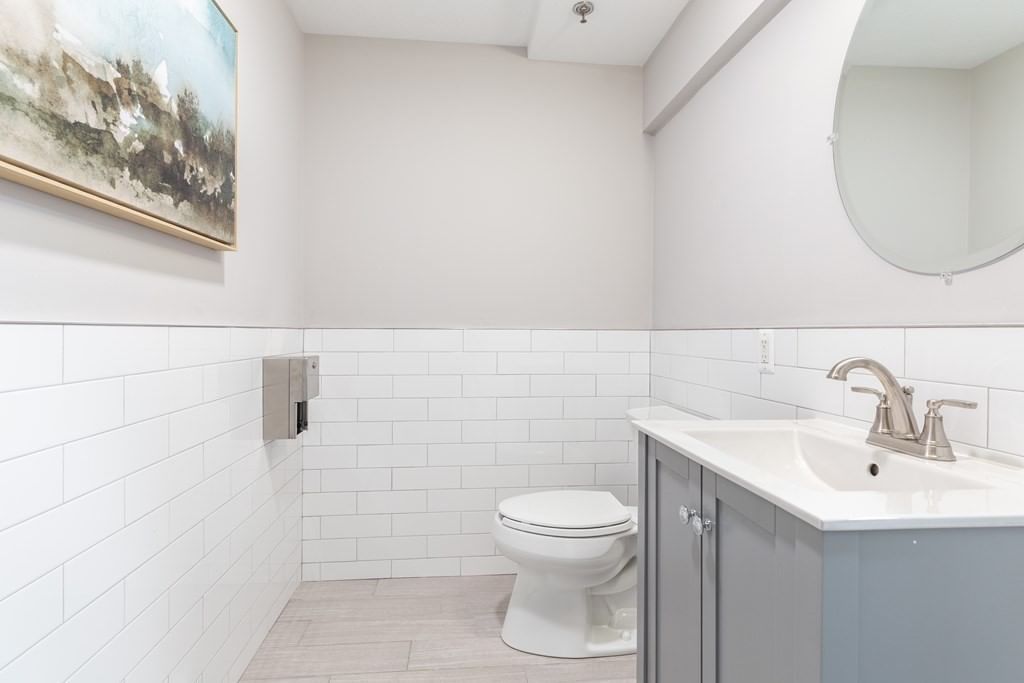 450 Ferry Street Everett — Photo 3 of 8