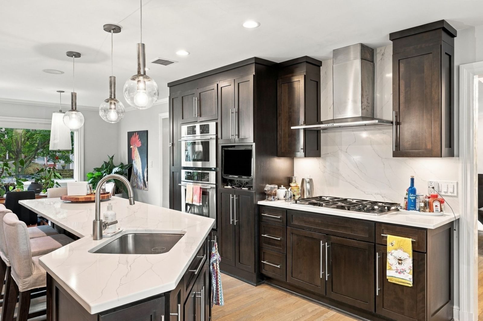 47 Stanley Rd Swampscott — Photo 11 of 41