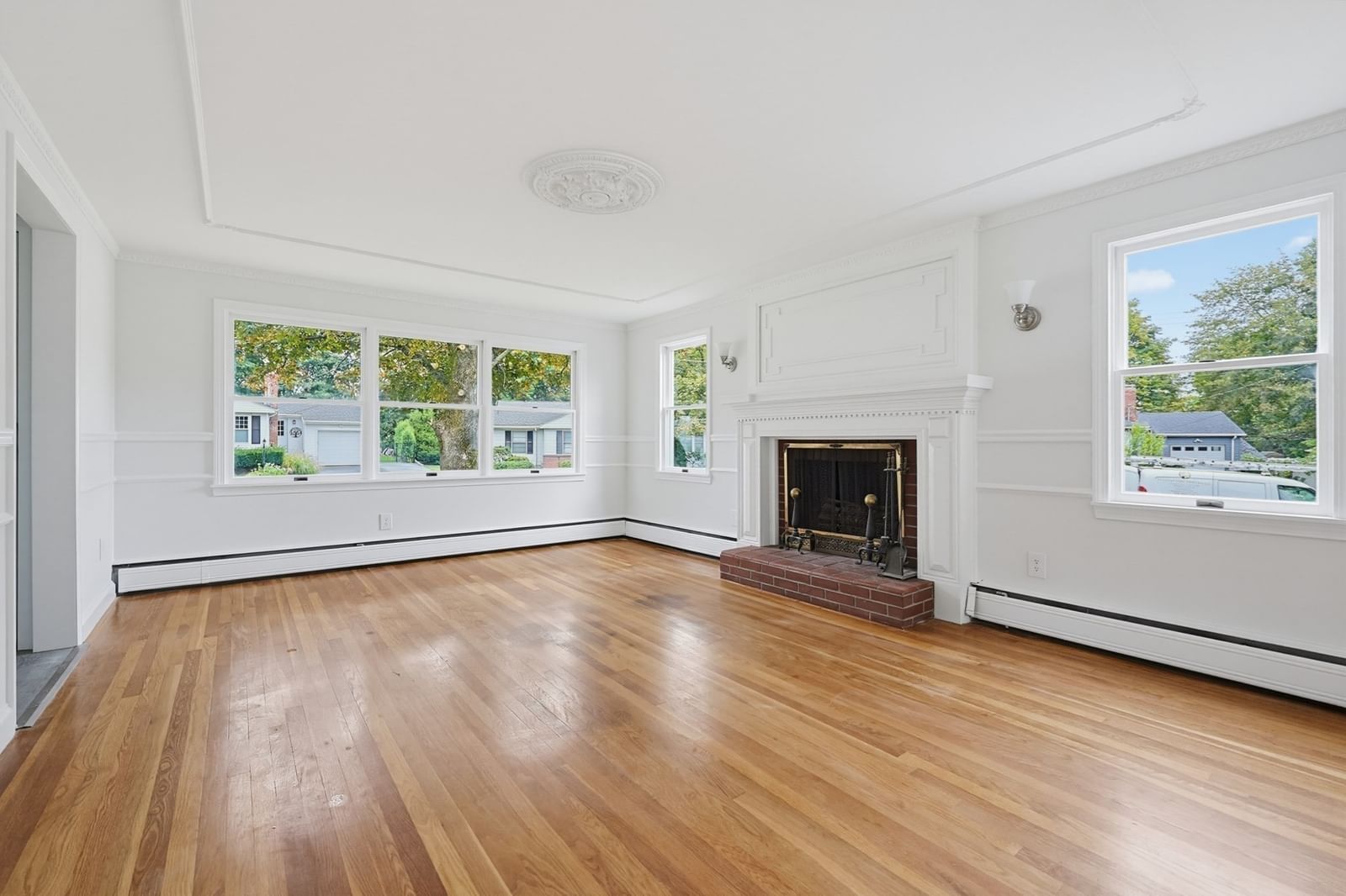 16 Westmont Cir Shrewsbury — Photo 13 of 41