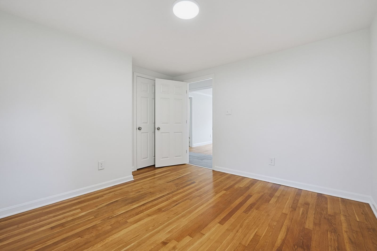 16 Westmont Cir Shrewsbury — Photo 21 of 41