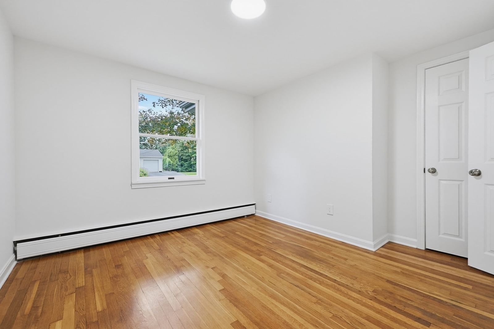 16 Westmont Cir Shrewsbury — Photo 23 of 41