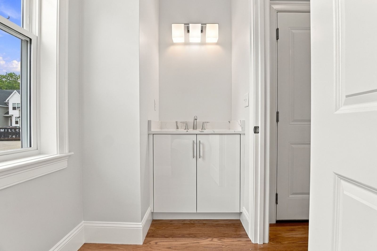 11 Caspian Circle #11 Woburn — Photo 10 of 37