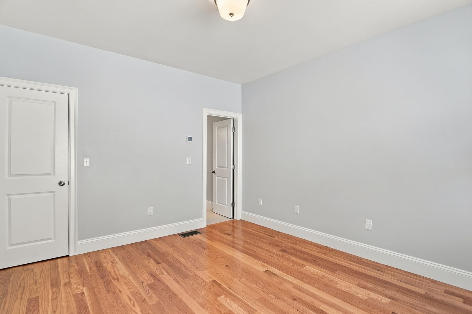 11 Caspian Circle #11 Woburn — Photo 11 of 37