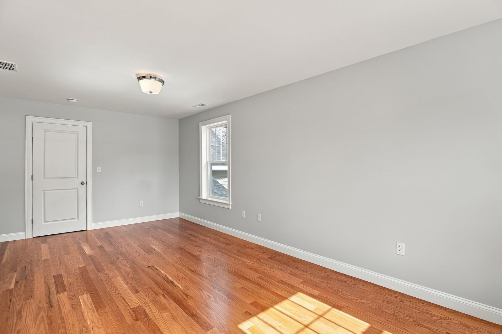 11 Caspian Circle #11 Woburn — Photo 18 of 37