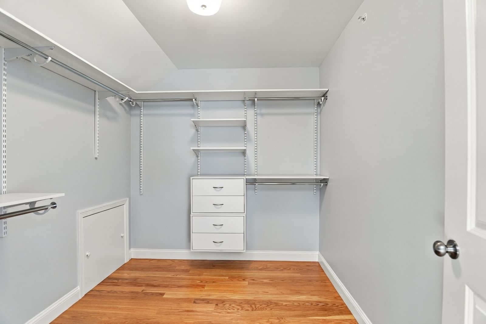 11 Caspian Circle #11 Woburn — Photo 19 of 37