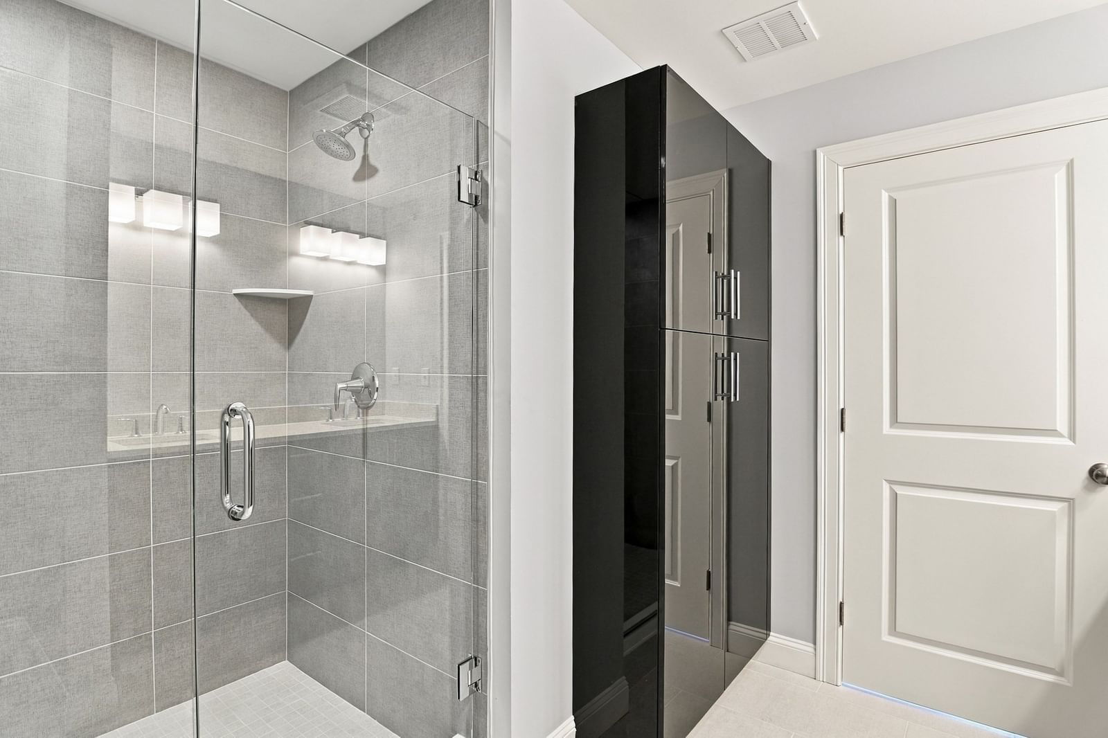 11 Caspian Circle #11 Woburn — Photo 21 of 37