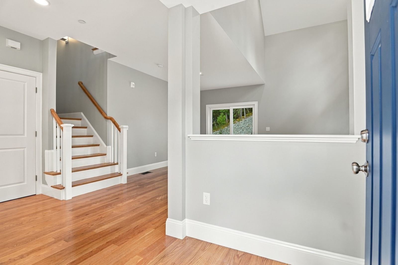 11 Caspian Circle #11 Woburn — Photo 3 of 37