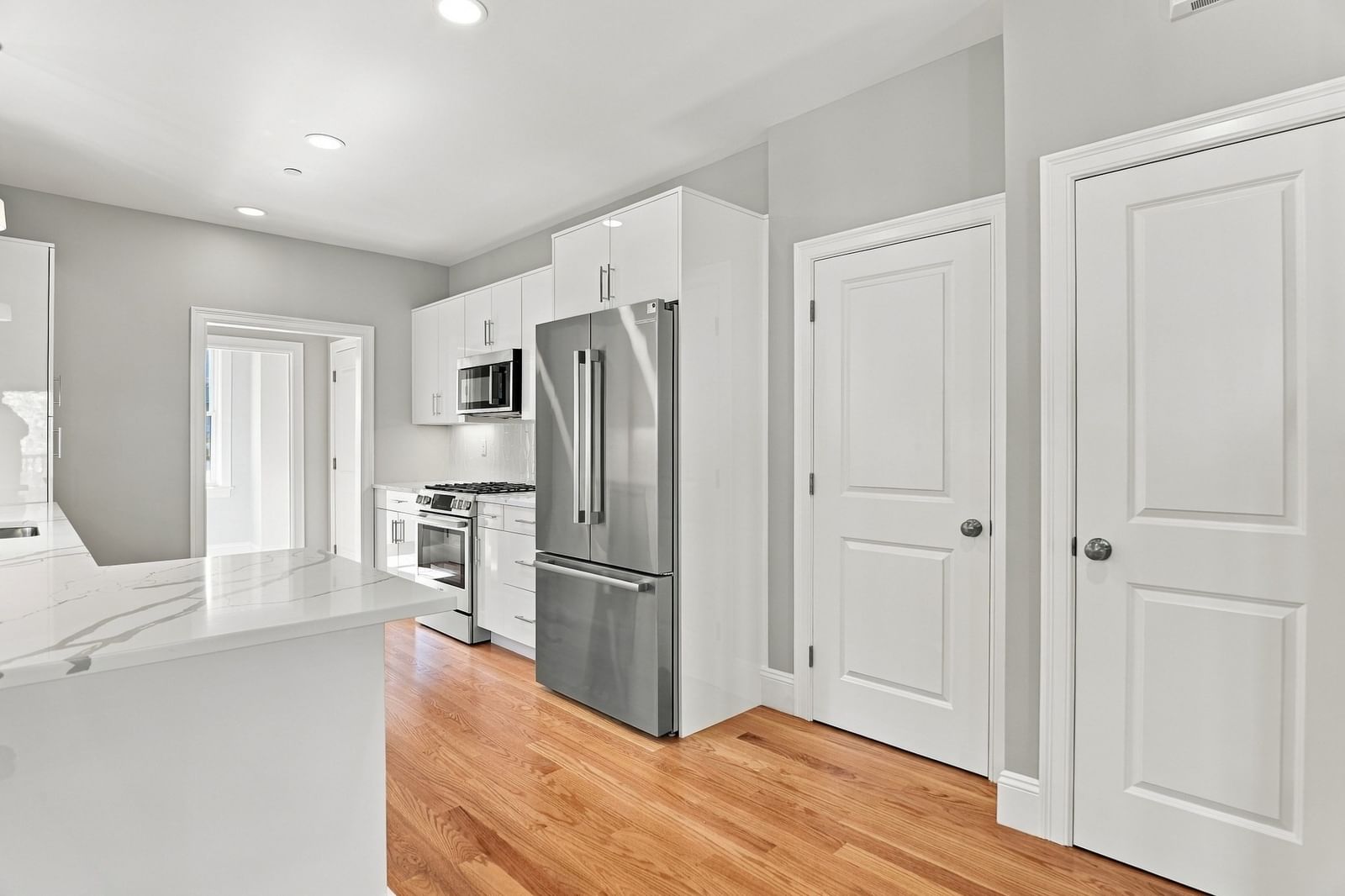 11 Caspian Circle #11 Woburn — Photo 9 of 37