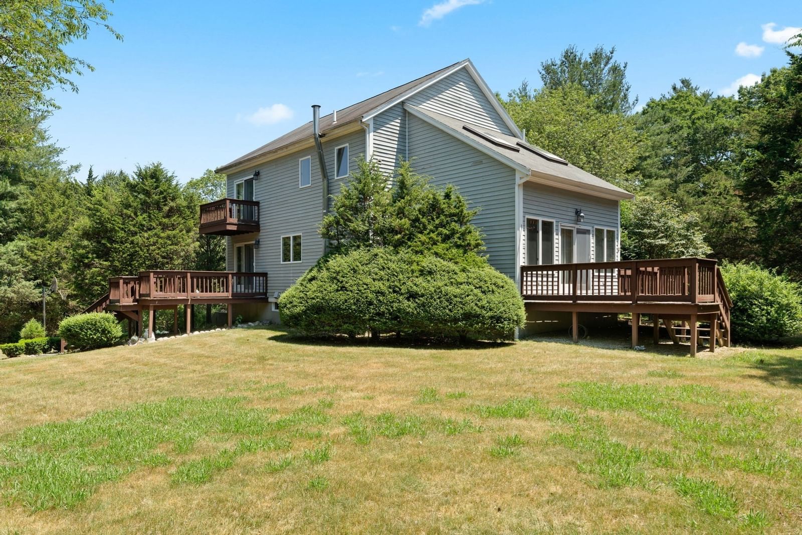 Property at 1286 Reed Rd, Dartmouth, MA 02747