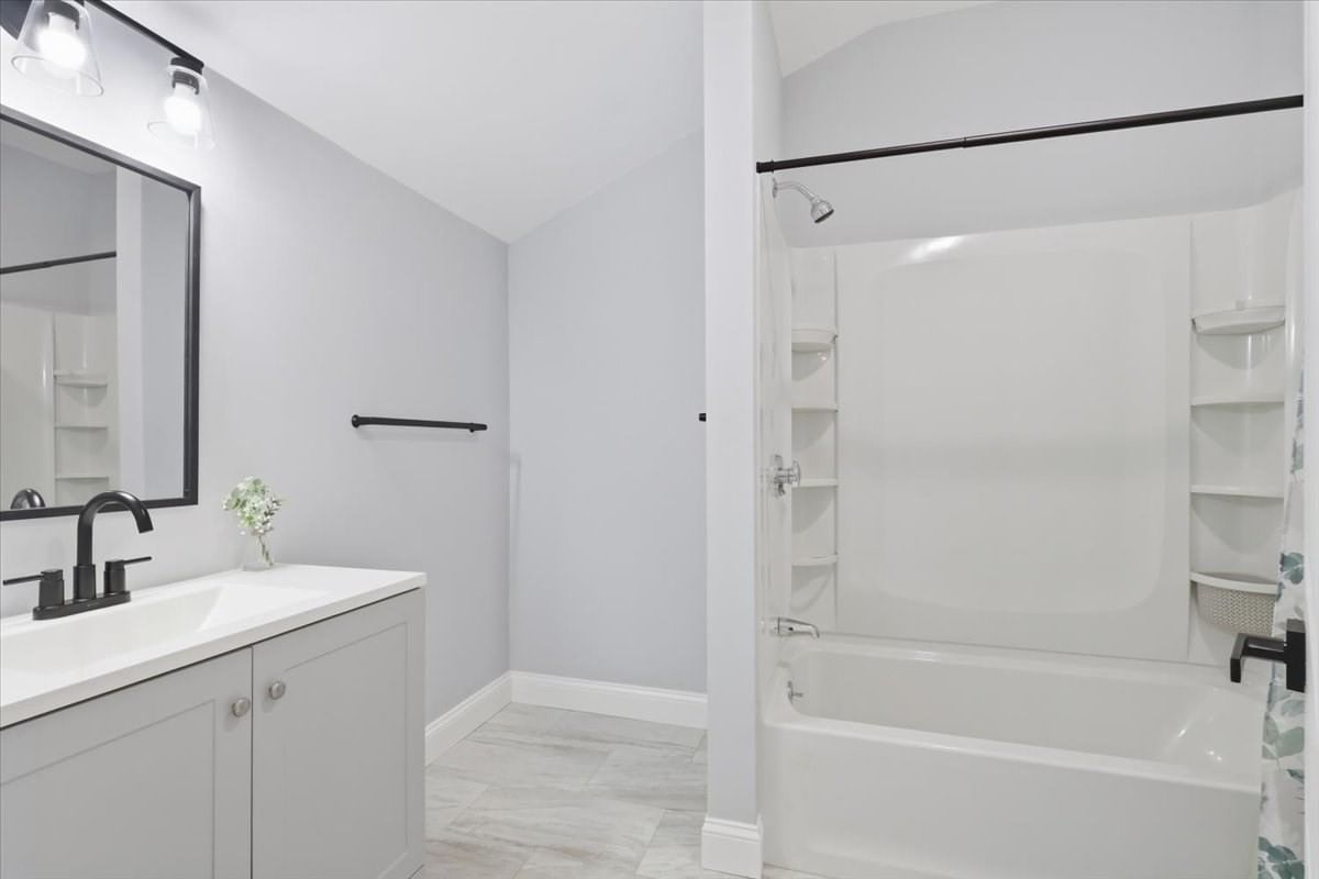 19 Digby Ave Brockton — Photo 26 of 38