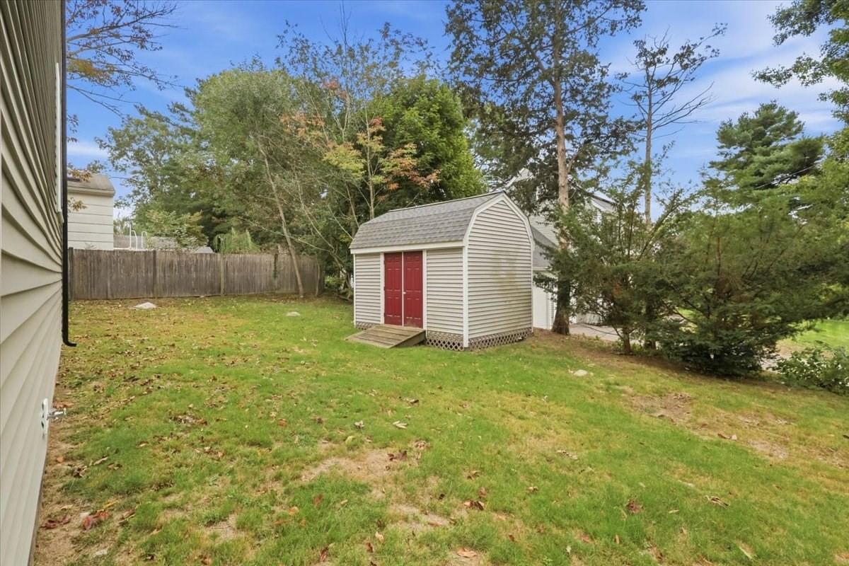 19 Digby Ave Brockton — Photo 8 of 38