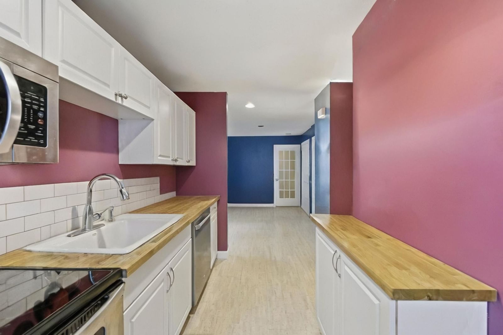 9 Walnut St #B Northampton — Photo 13 of 26