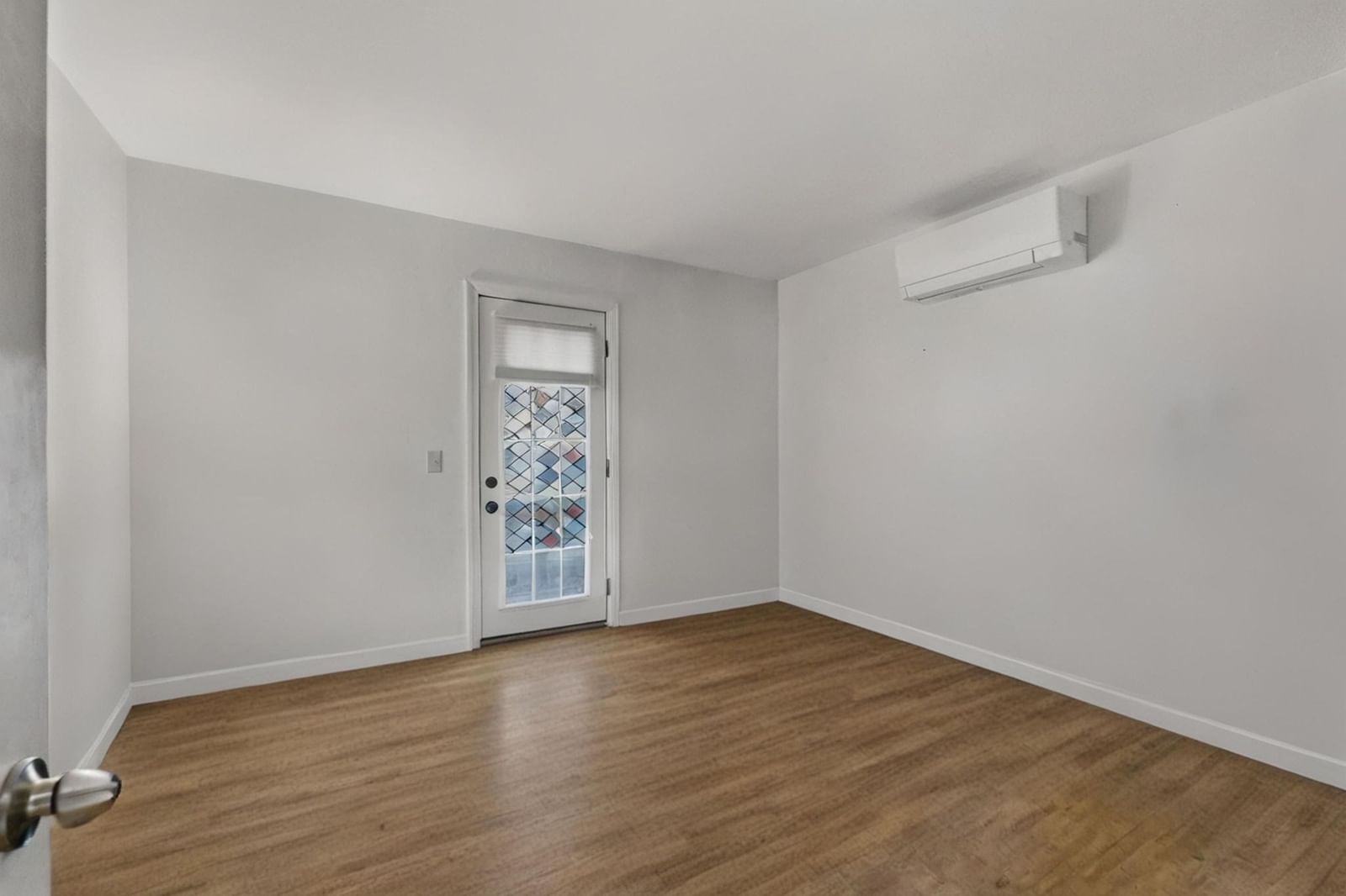 9 Walnut St #B Northampton — Photo 15 of 26