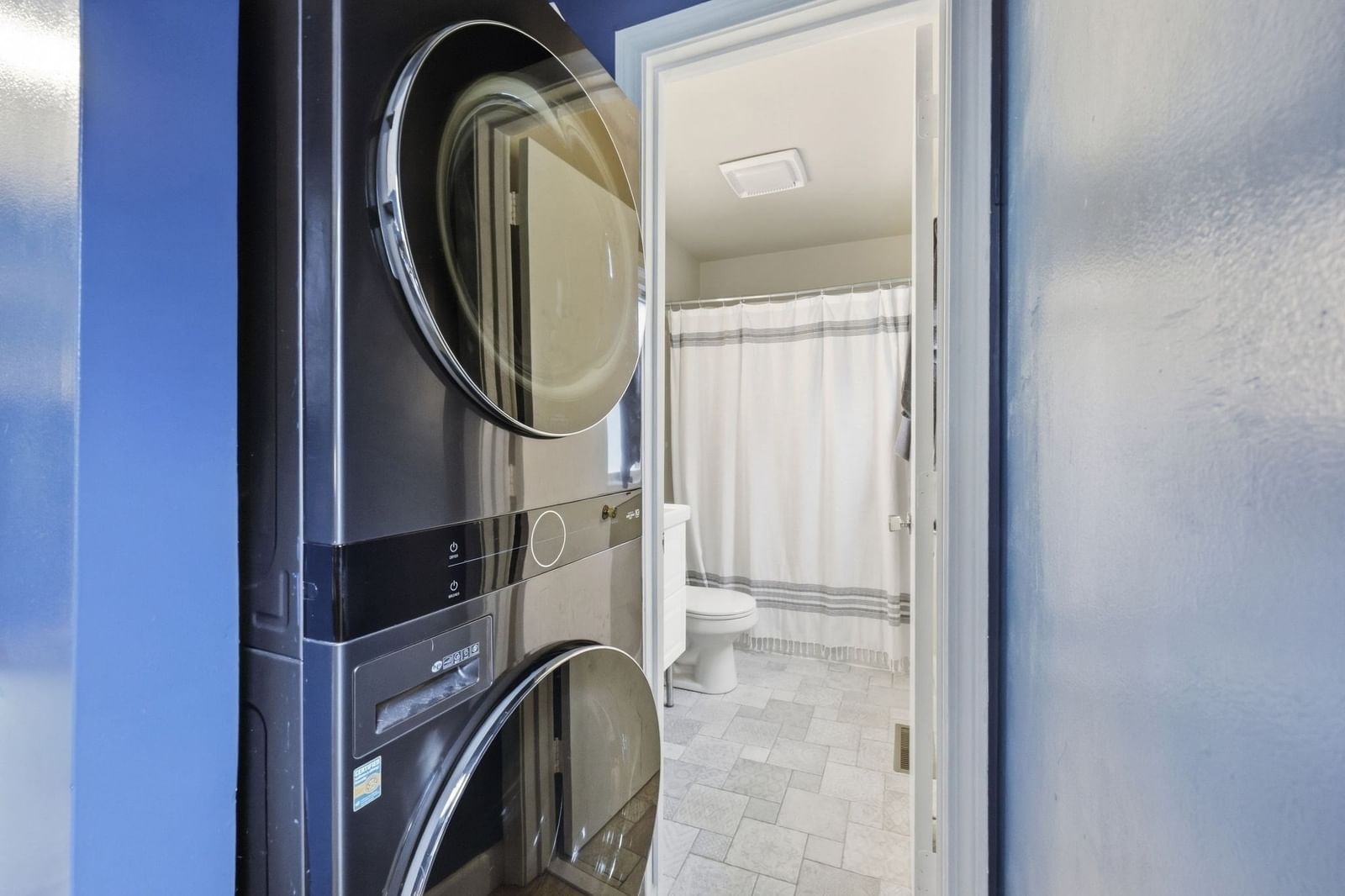 9 Walnut St #B Northampton — Photo 18 of 26