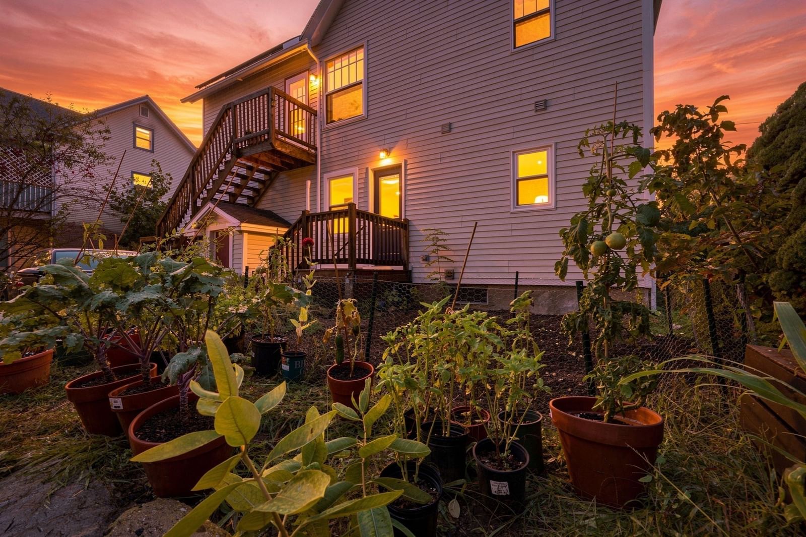 9 Walnut St #B Northampton — Photo 2 of 26