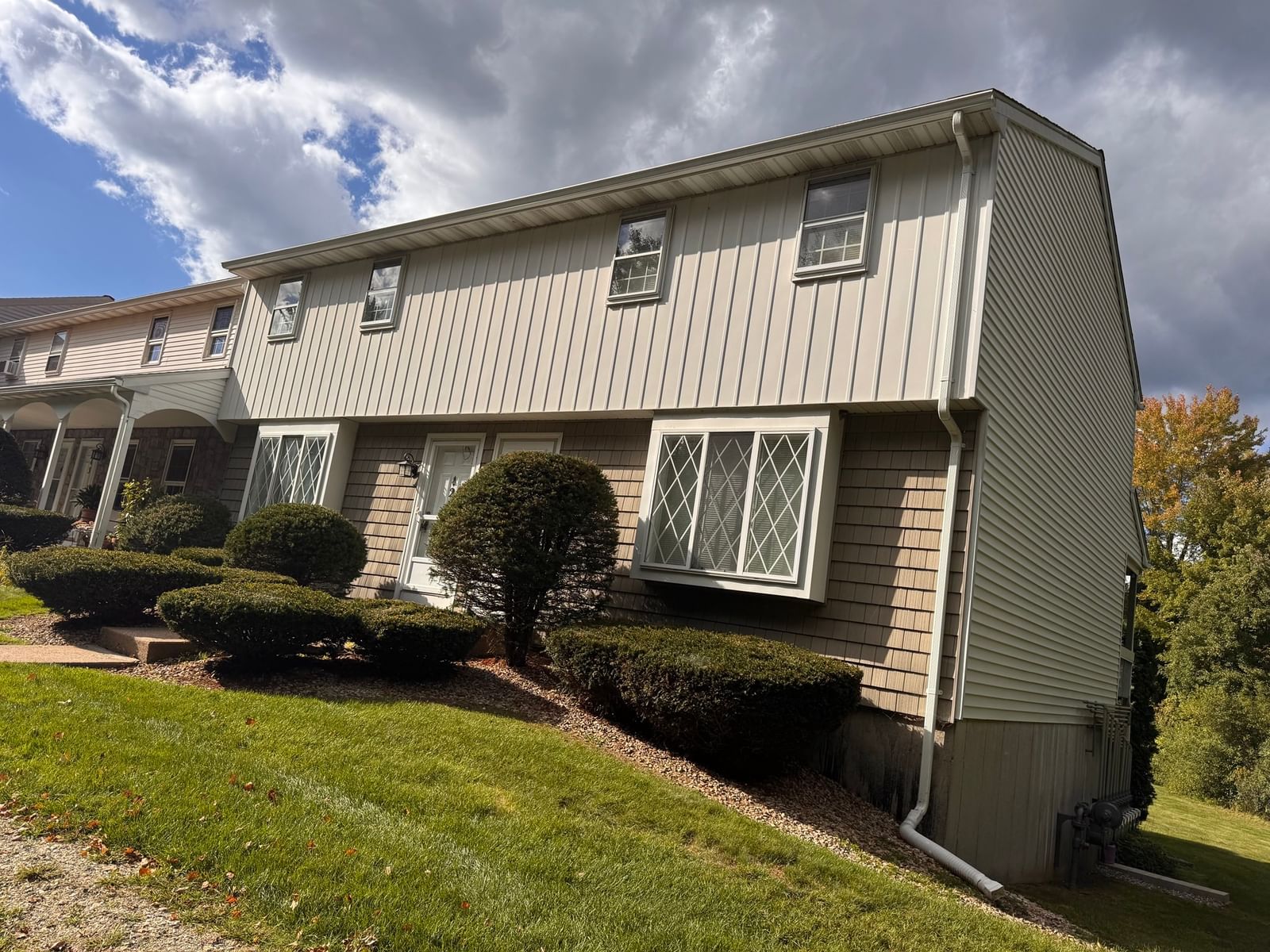 84 Fuller Street #2 Ludlow — Photo 3 of 5