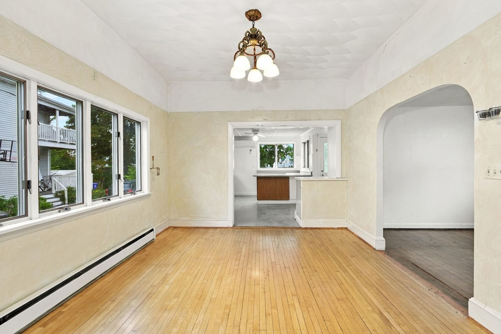 85 Pine St Swampscott — Photo 10 of 38