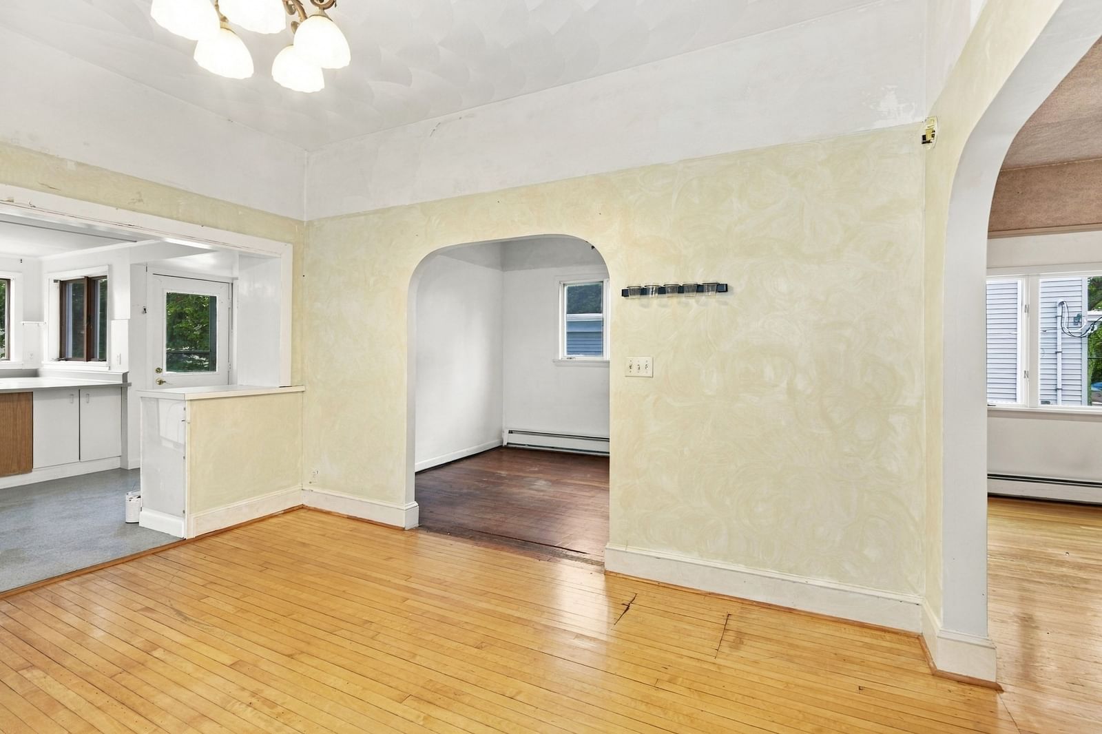 85 Pine St Swampscott — Photo 11 of 38