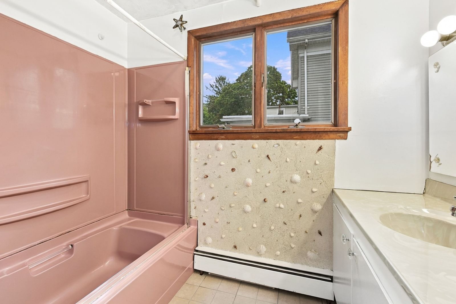 85 Pine St Swampscott — Photo 18 of 38