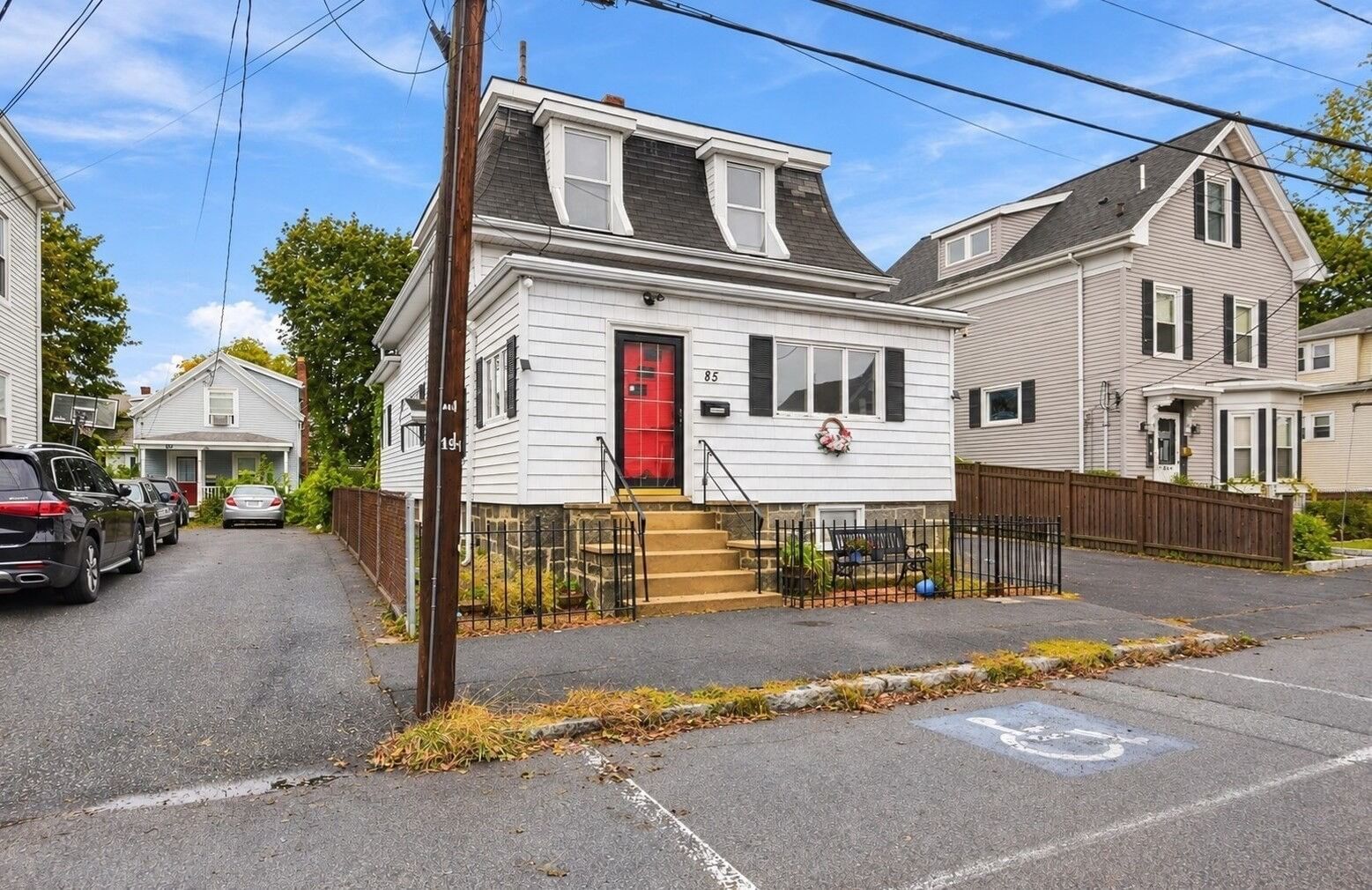 85 Pine St Swampscott — Photo 2 of 38