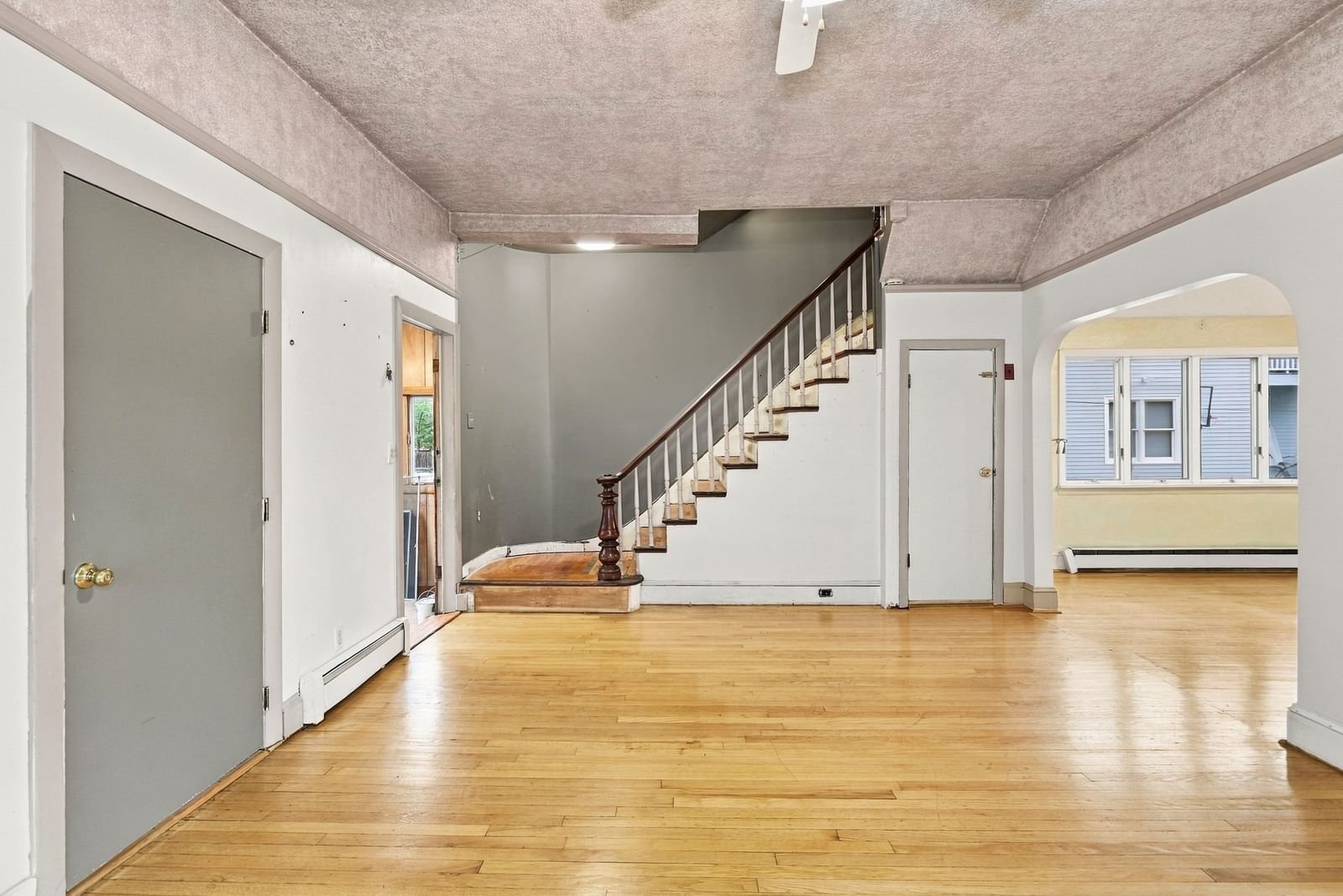 85 Pine St Swampscott — Photo 5 of 38