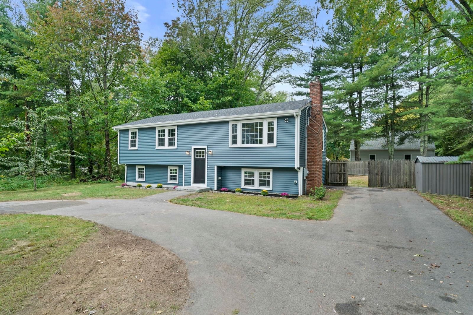 3 Taylor Point Road Pembroke — Photo 2 of 38