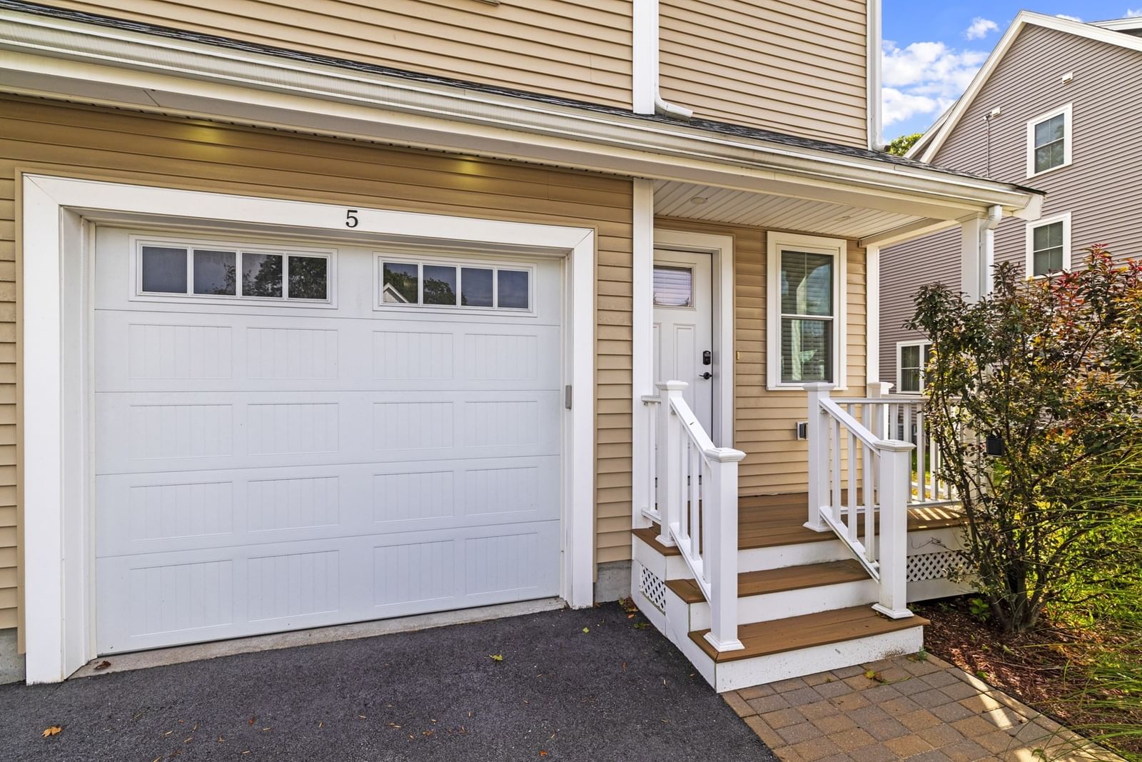 5 Orchard View Cir #5 Framingham — Photo 3 of 40