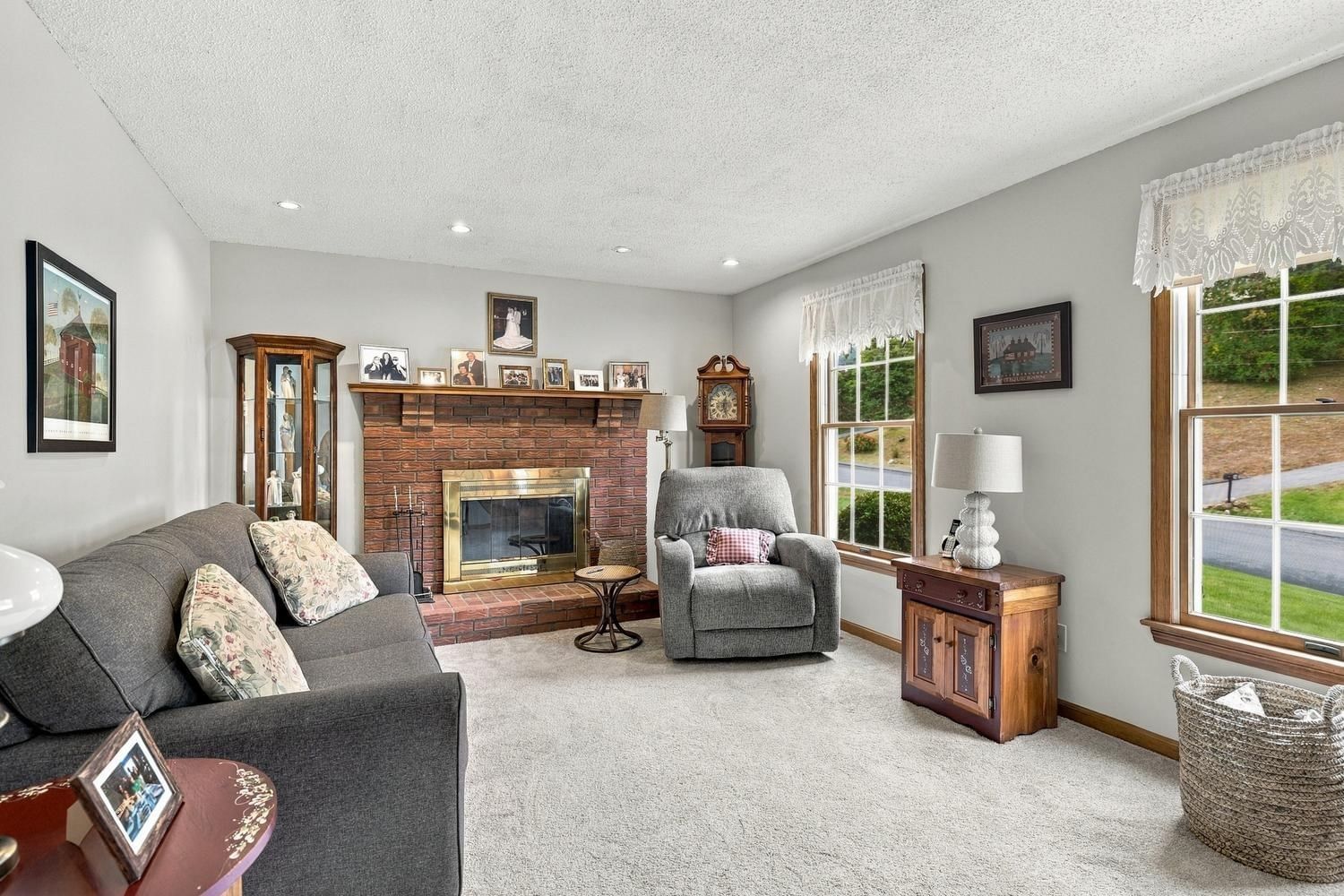 29 Hill Terrace Ludlow — Photo 11 of 33