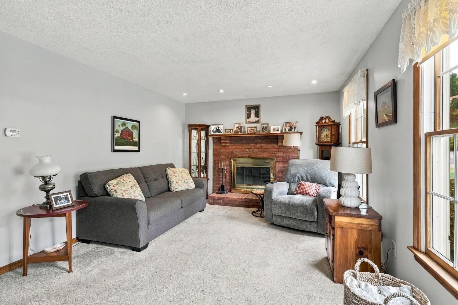 29 Hill Terrace Ludlow — Photo 12 of 33