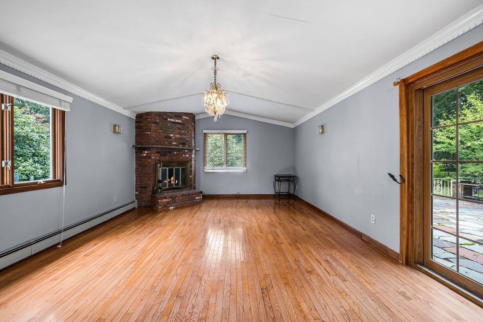 9 E Harbor Cir Falmouth — Photo 5 of 39