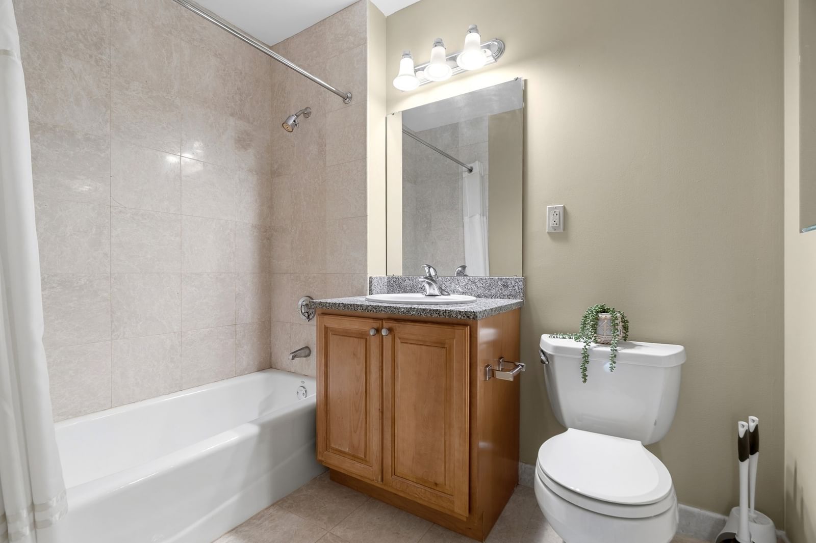 1723 Washington St #410 Boston — Photo 12 of 22