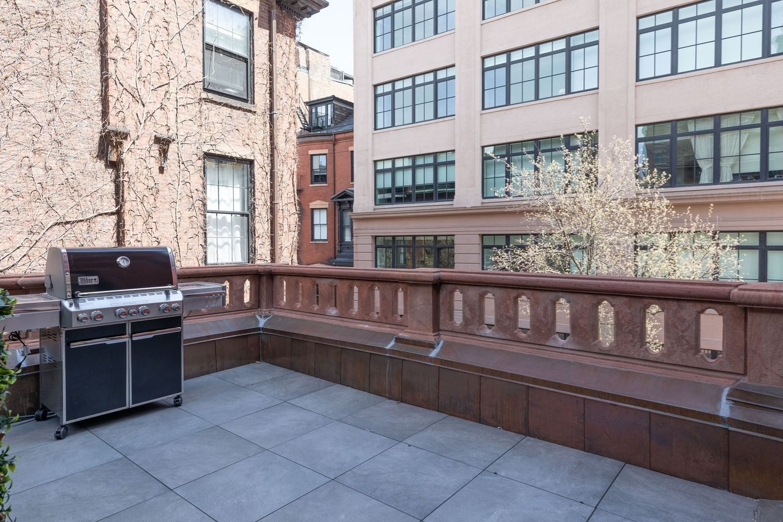 57 Hancock St Boston — Photo 18 of 42