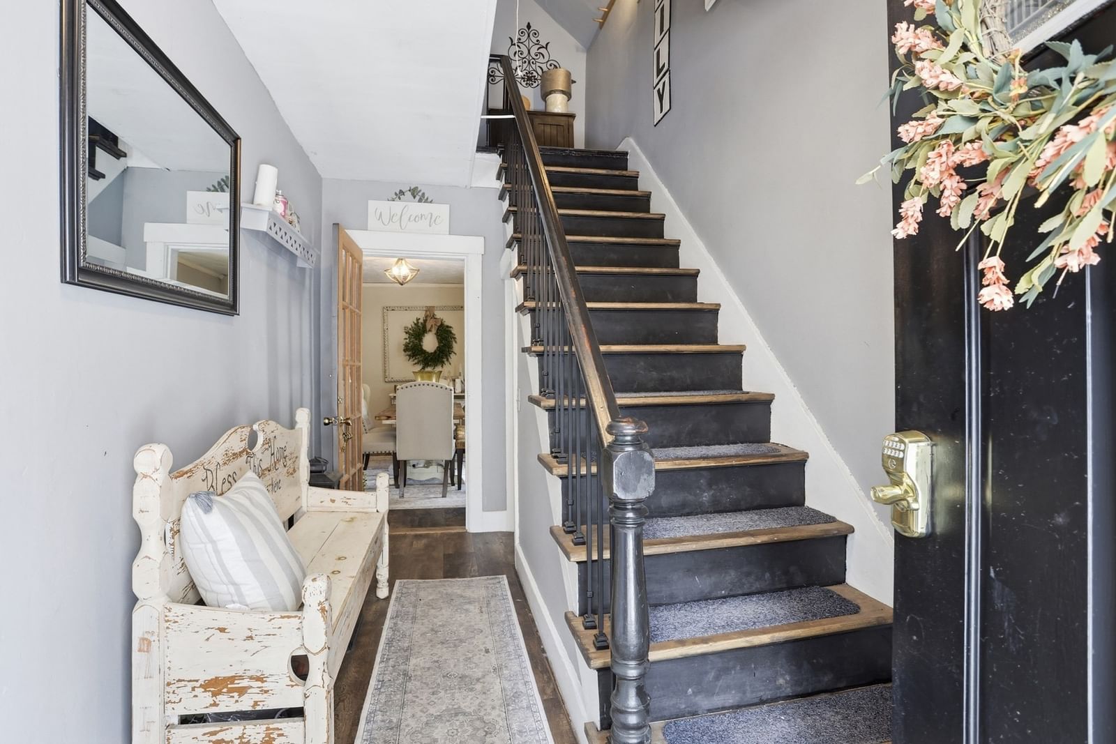 24 Lawrence St Fitchburg — Photo 4 of 27