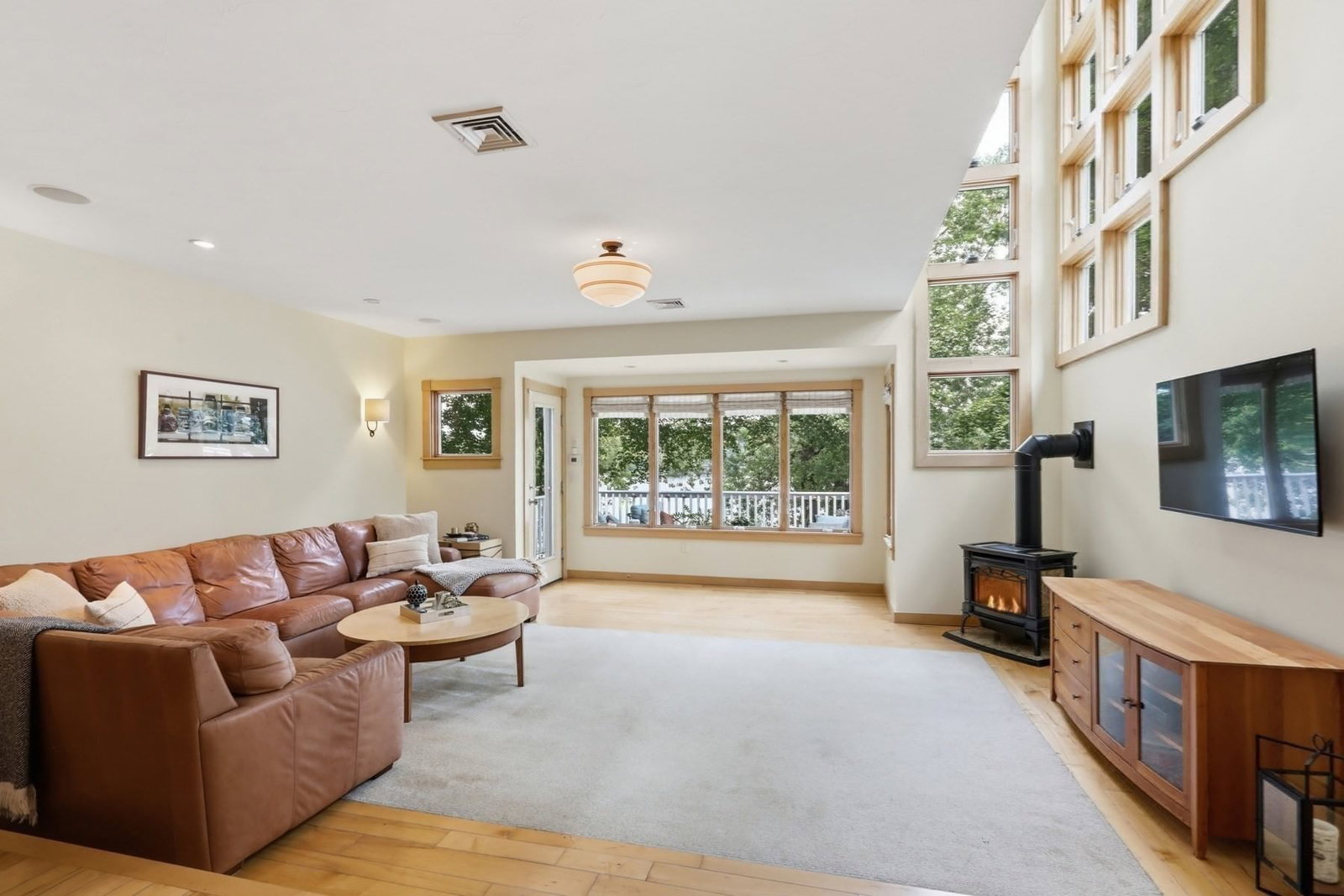 89 Dunstable Westford — Photo 9 of 39