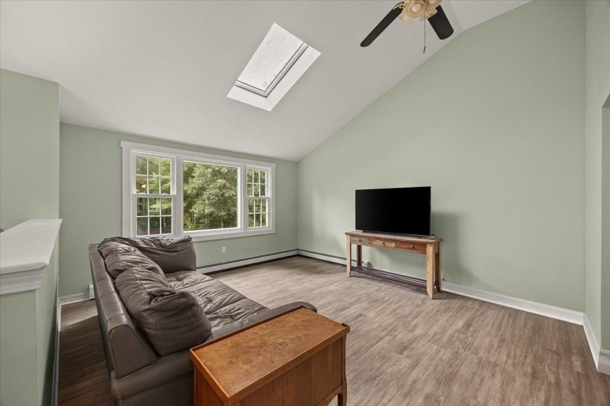 49 Benson St Middleboro — Photo 7 of 26
