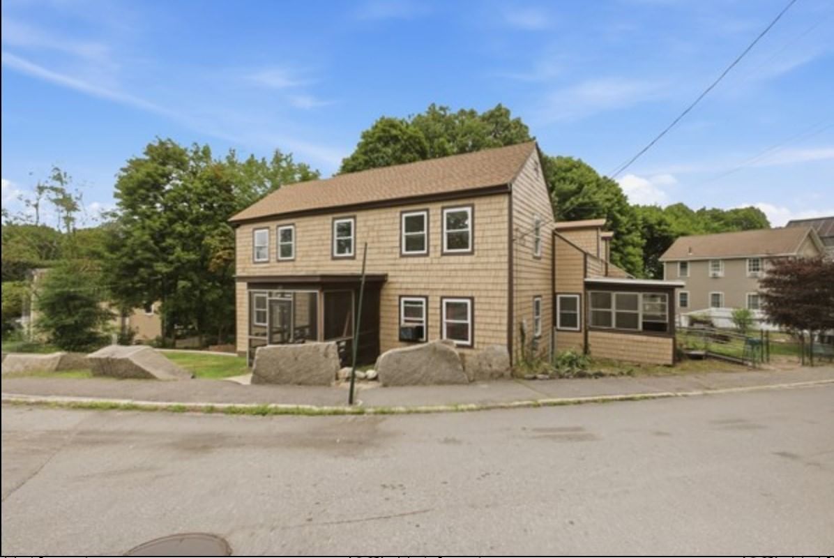 50 South St Fitchburg — Photo 2 of 18