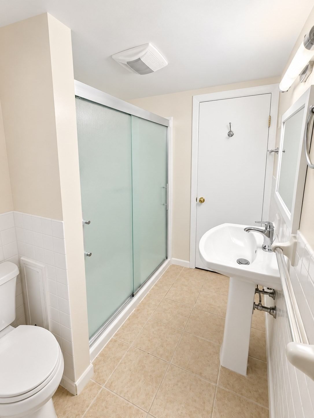 91 Elm St #1 Uxbridge — Photo 16 of 16
