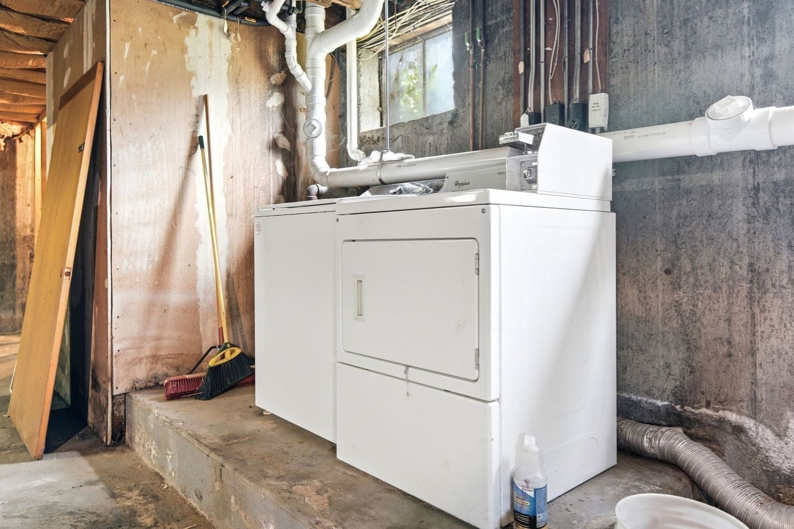 121 Winn Street Woburn — Photo 18 of 20