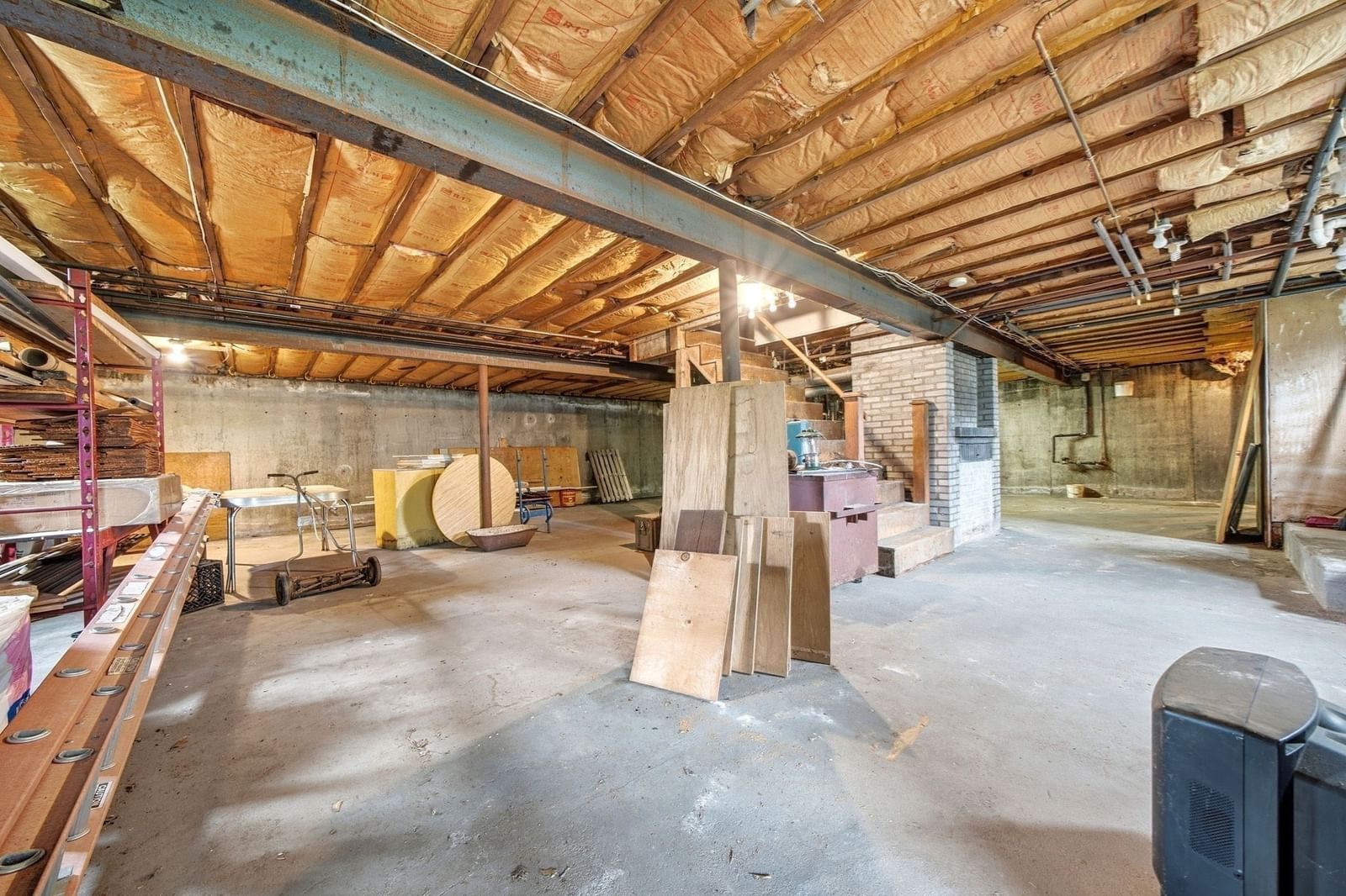 121 Winn Street Woburn — Photo 19 of 20