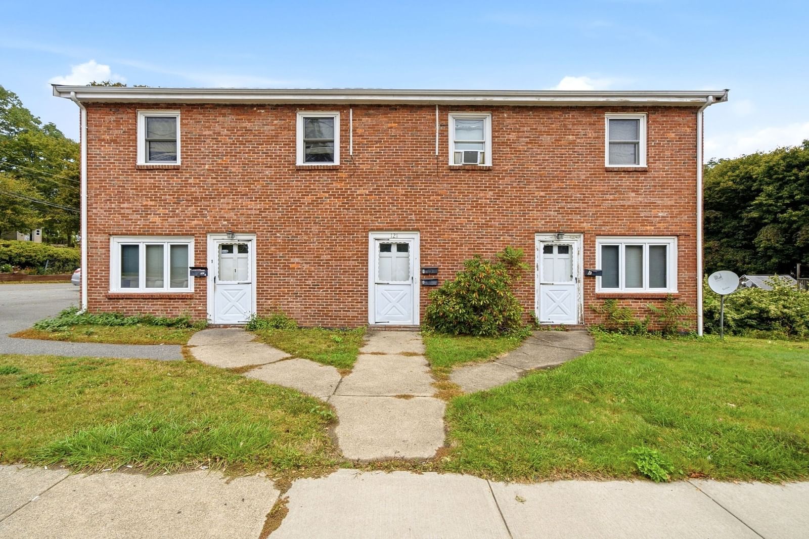 121 Winn Street Woburn — Photo 4 of 20