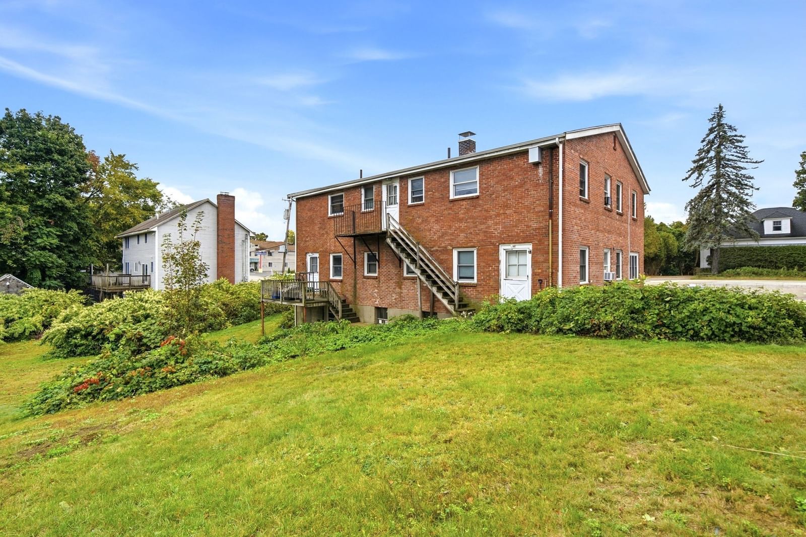 121 Winn Street Woburn — Photo 5 of 20