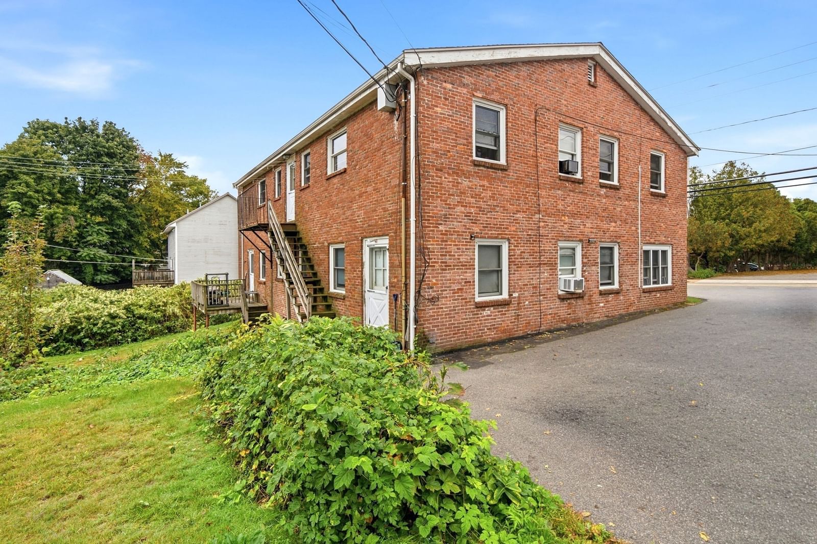 121 Winn Street Woburn — Photo 6 of 20